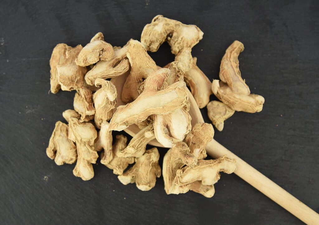 Dried Ginger Roots Organic Food Supplier